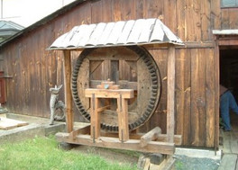 erbaut nach den Plänen von Leonardo da Vinci erbaut nach den Plänen von Leonardo da Vinci
